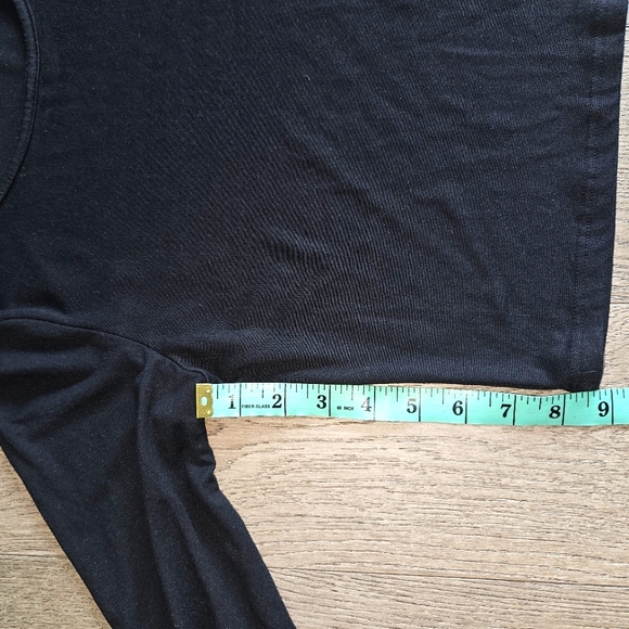 Bundle 5/$30 Size small cropped long sleeve - Picture 3 of 3